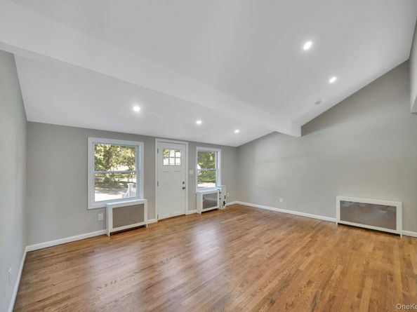 2 Myrtle Lane, Coram NY 11727