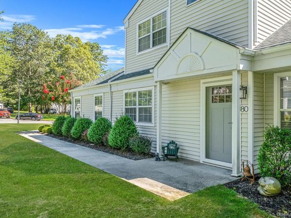 80 Fox Court, Manorville NY 11949