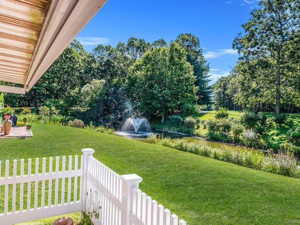 80 Fox Court, Manorville NY 11949