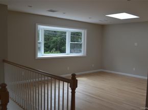 75 Sea Cliff Street, Islip Terrace NY 11752