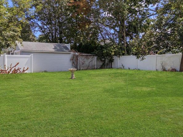 55 S Brookside Avenue, Freeport NY 11520