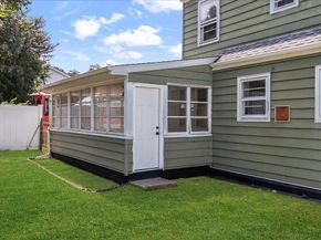 55 S Brookside Avenue, Freeport NY 11520