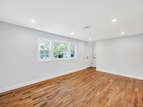 123 Patchogue Avenue, Mastic NY 11950