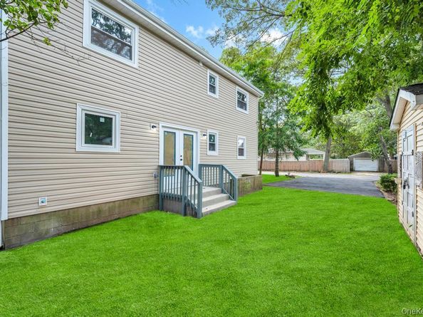 123 Patchogue Avenue, Mastic NY 11950