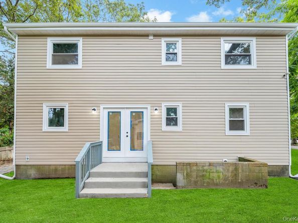 123 Patchogue Avenue, Mastic NY 11950