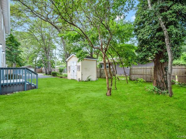 123 Patchogue Avenue, Mastic NY 11950