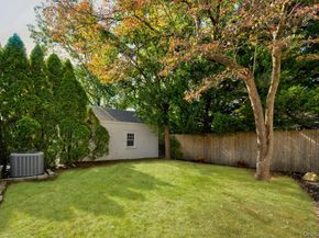 34 Hillview Avenue, Port Washington NY 11050