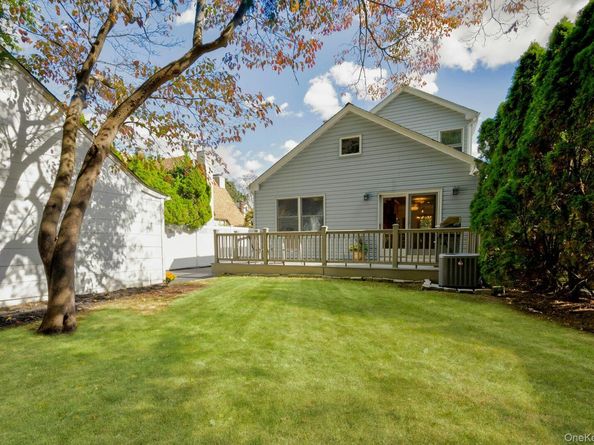 34 Hillview Avenue, Port Washington NY 11050