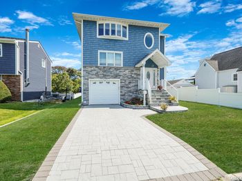 15 Inlet Drive