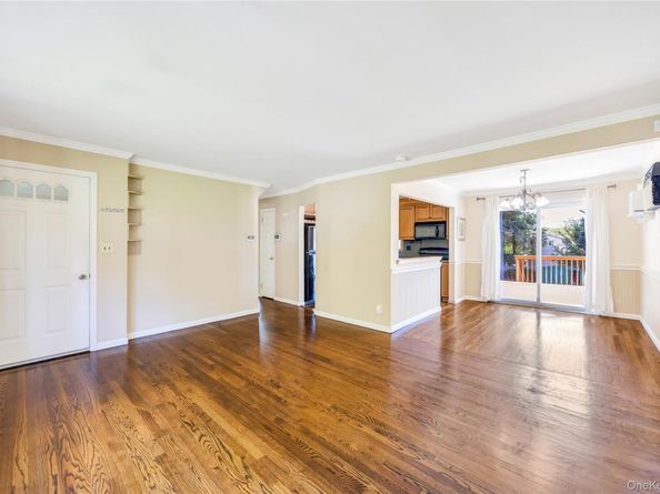 11 Todd Court, Huntington Station NY 11746