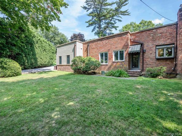 3 West Drive, Manhasset NY 11030