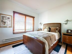 3 West Drive, Manhasset NY 11030