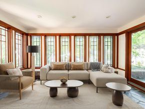 3 West Drive, Manhasset NY 11030