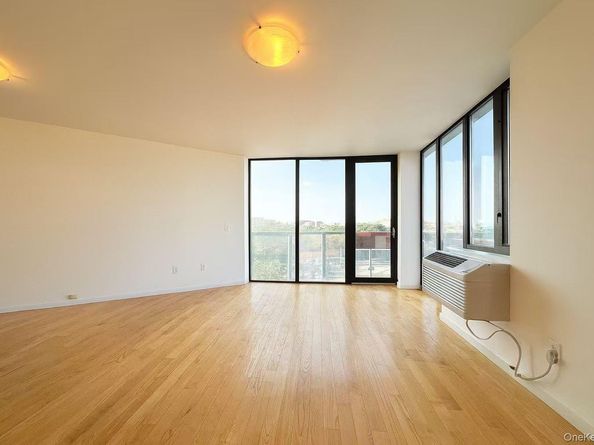 6070 Woodhaven Boulevard 4E, Elmhurst NY 11373