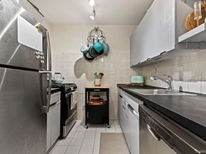 3121 Middletown Road 7L, Bronx NY 10461