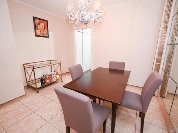 6060 Flushing Avenue, Maspeth NY 11378