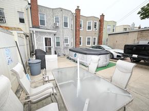 6060 Flushing Avenue, Maspeth NY 11378