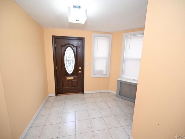 6060 Flushing Avenue, Maspeth NY 11378