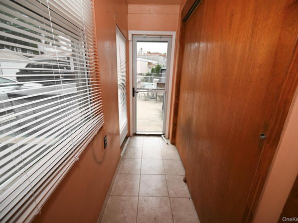 6060 Flushing Avenue, Maspeth NY 11378