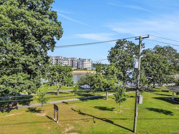 2 Harbor Lane 301, New Rochelle NY 10805