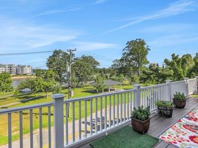 2 Harbor Lane 301, New Rochelle NY 10805