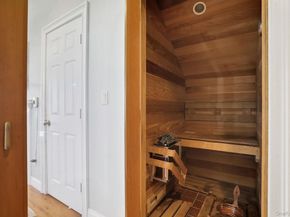 2 Harbor Lane 301, New Rochelle NY 10805