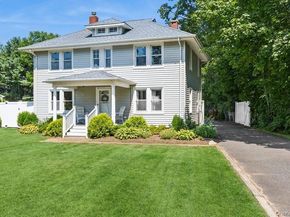 18955 Main Road, Mattituck NY 11952