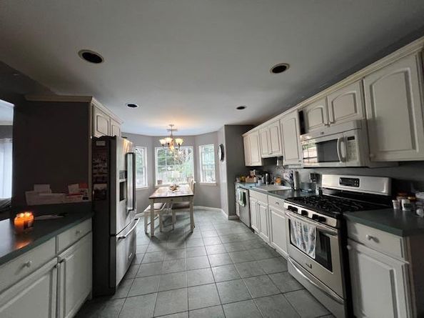 121 West Avenue, Hicksville NY 11801