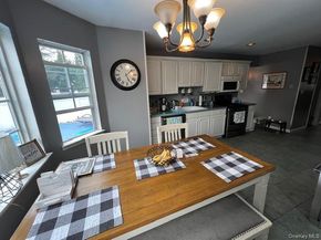 121 West Avenue, Hicksville NY 11801