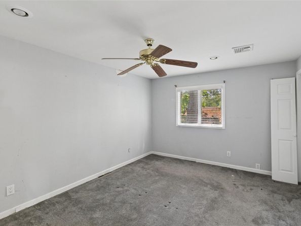8 Cleary Road, Ronkonkoma NY 11779
