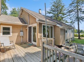 8 Cleary Road, Ronkonkoma NY 11779
