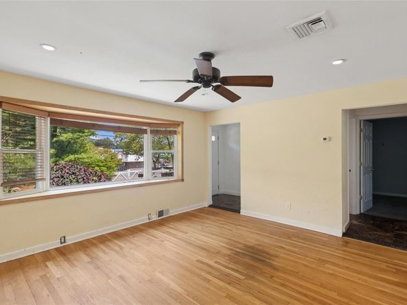 8 Cleary Road, Ronkonkoma NY 11779