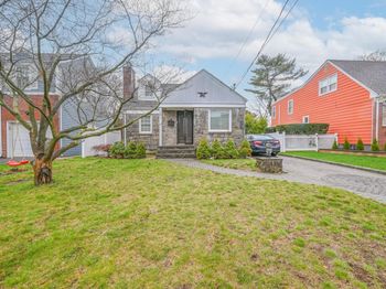 216 Home Street