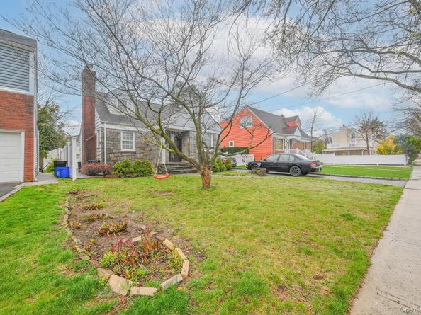 216 Home Street, Valley Stream NY 11580