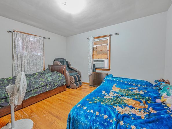 216 Home Street, Valley Stream NY 11580