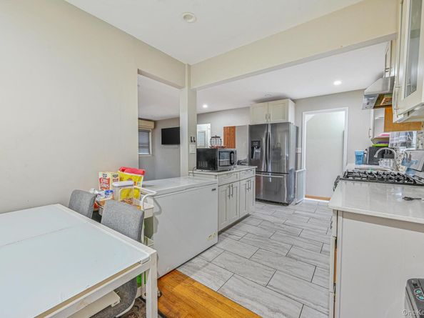 216 Home Street, Valley Stream NY 11580