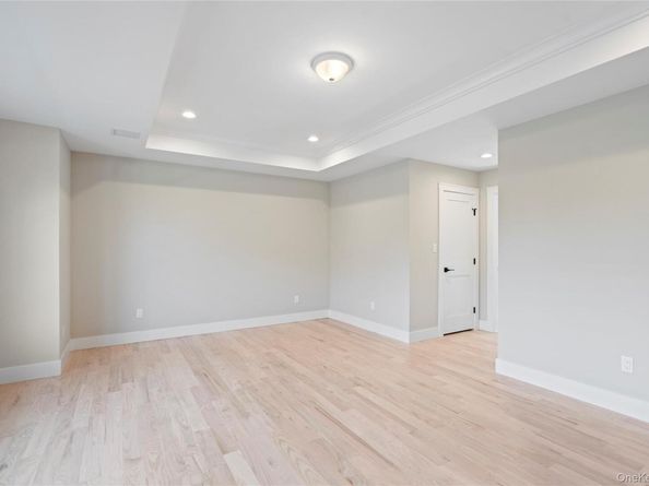 25 Westchester Avenue, Jericho NY 11753