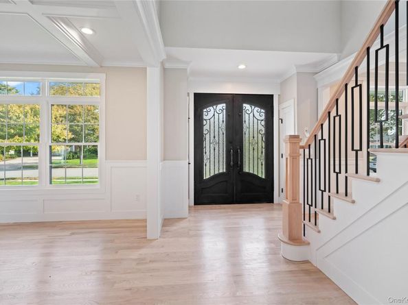 25 Westchester Avenue, Jericho NY 11753