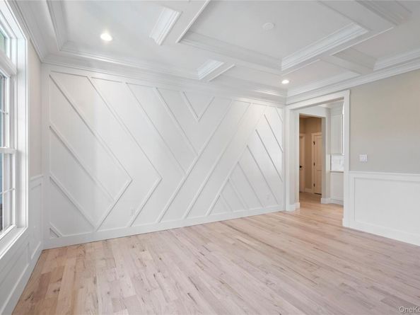 25 Westchester Avenue, Jericho NY 11753