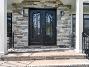 25 Westchester Avenue, Jericho NY 11753