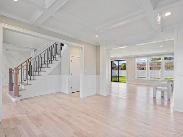 25 Westchester Avenue, Jericho NY 11753