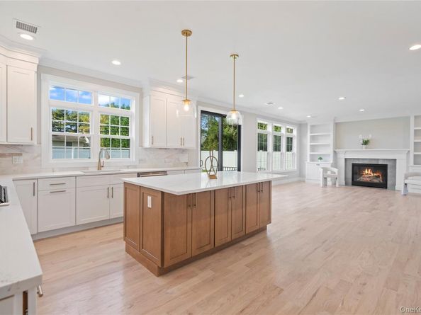 25 Westchester Avenue, Jericho NY 11753