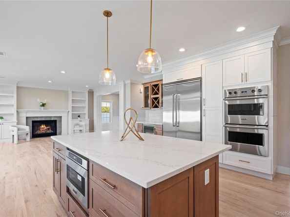 25 Westchester Avenue, Jericho NY 11753