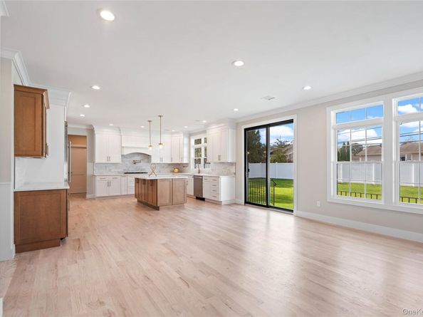 25 Westchester Avenue, Jericho NY 11753