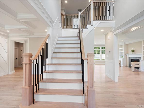 25 Westchester Avenue, Jericho NY 11753