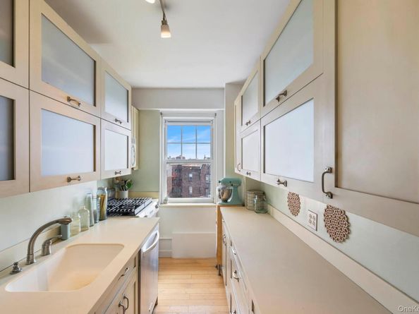 200 Cabrini Boulevard 94, New York (Manhattan) NY 10033