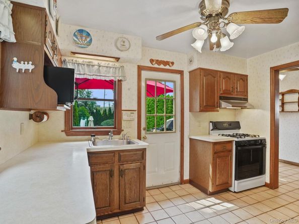 21 Danner Avenue, Harrison NY 10528