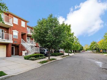 306 Weatherly Place