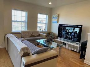 306 Weatherly Place 107, College Point NY 11356