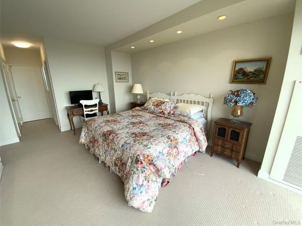 27010 Grand Central Parkway 25O, Floral Park NY 11005